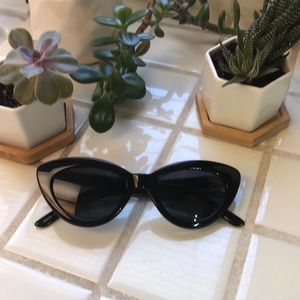 Cat eye sunglasses